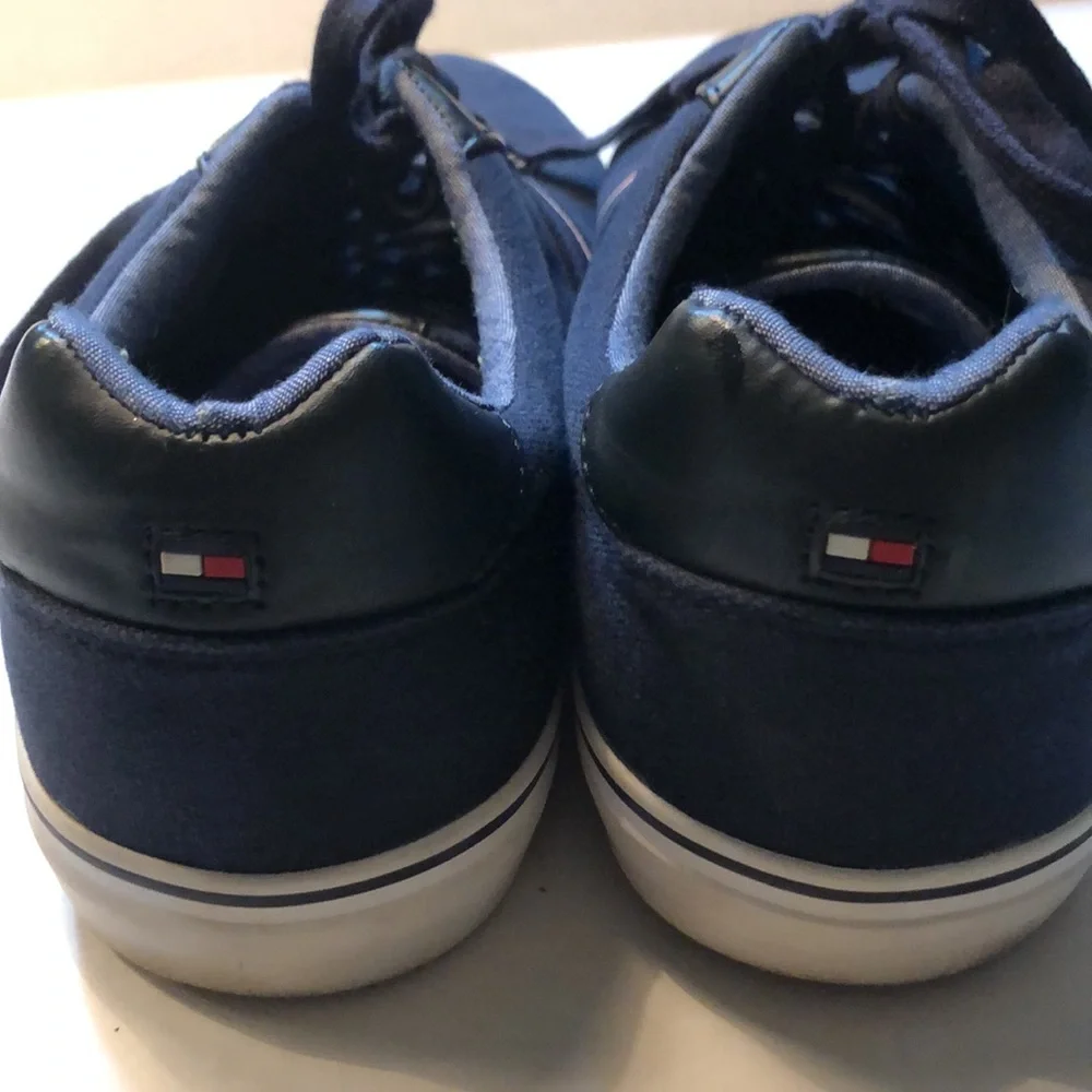 Tommy Hilfiger sneakers size 10.5